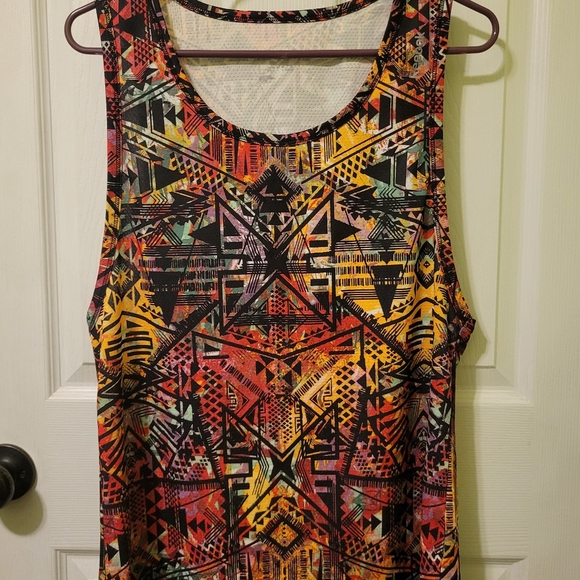 Reebok Multicolor Geometric Pattern Tank - Picture 7 of 7
